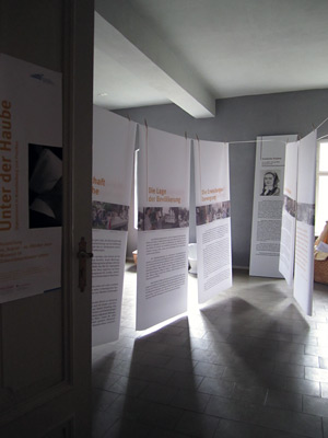 Ausstellung: Unter der Haube. Diakonissen in Brandenburg und Preußen, Museum im Kloster Lehnin, Land Brandenburg; Foto: Ursula Röper Berlin